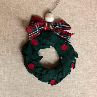 Wreath Felt Ornament- Christmas Mud Pie