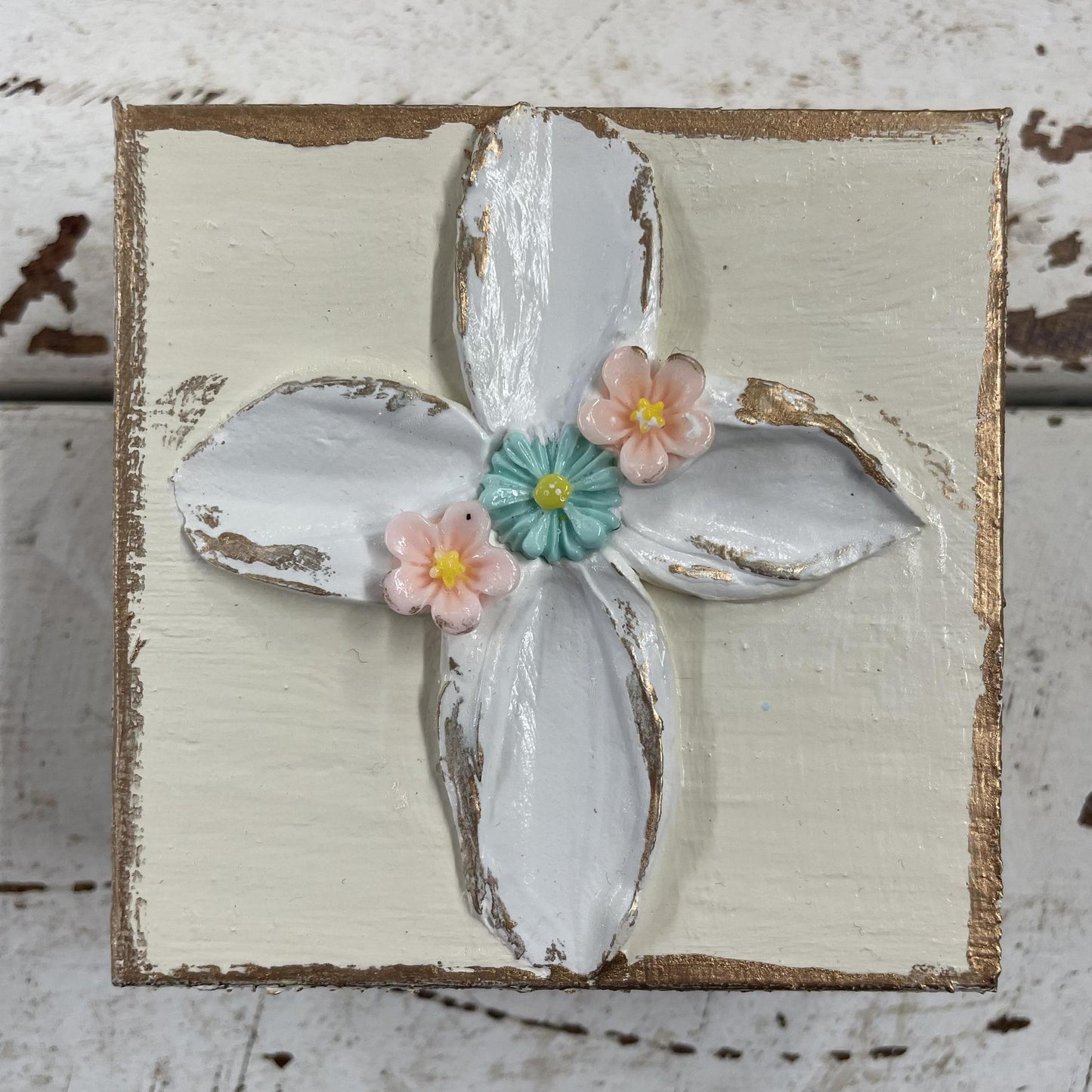 3x3 Floral Cross Wood Blocks - Coddiwomple