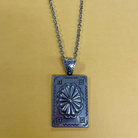 Western Concho Pendant Necklace