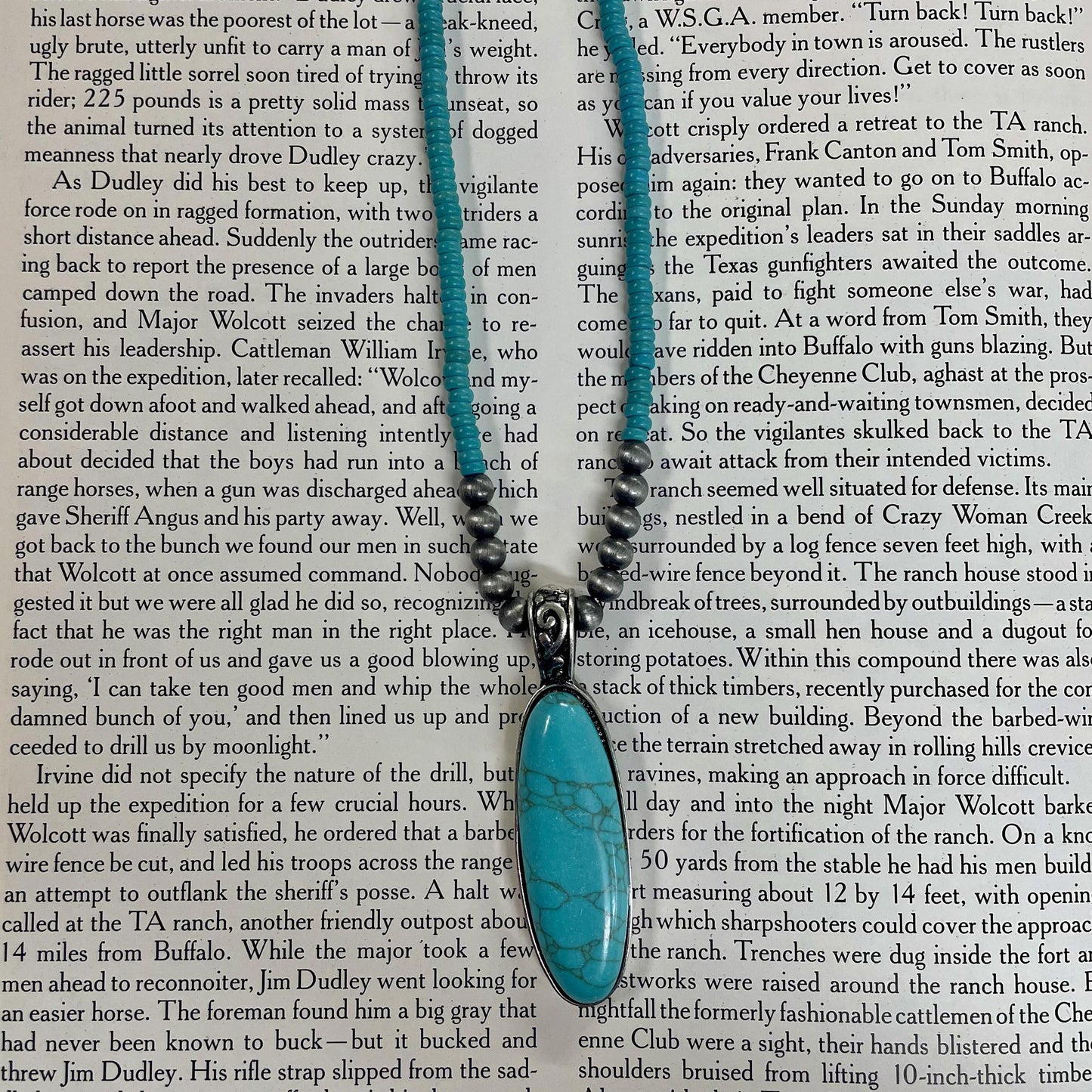 Western Oval Stone Pendant Necklace